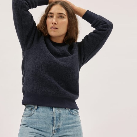 Everlane Renew Raglan Fleece Pullover Sweatshirt - Picture 3 of 5